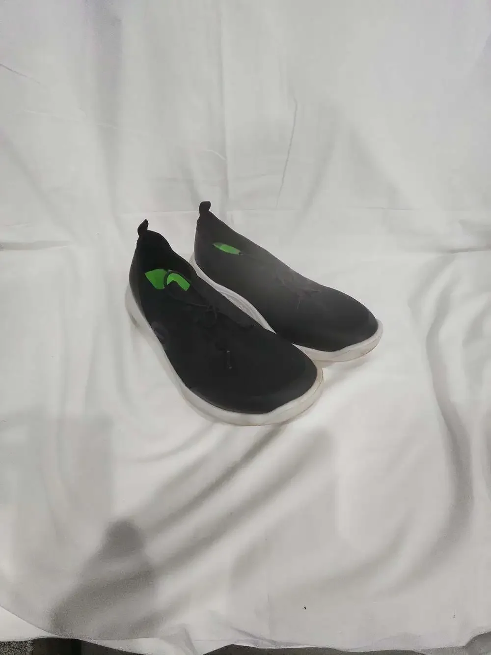 OOFOS OOmg Sport Low Recovery Slip-On Sneakers mens